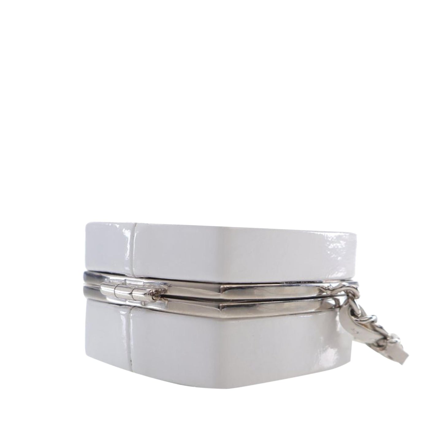 Chanel Patent Goatskin Make-Up Box Clutch With Chain (SHG-3G4ymB)