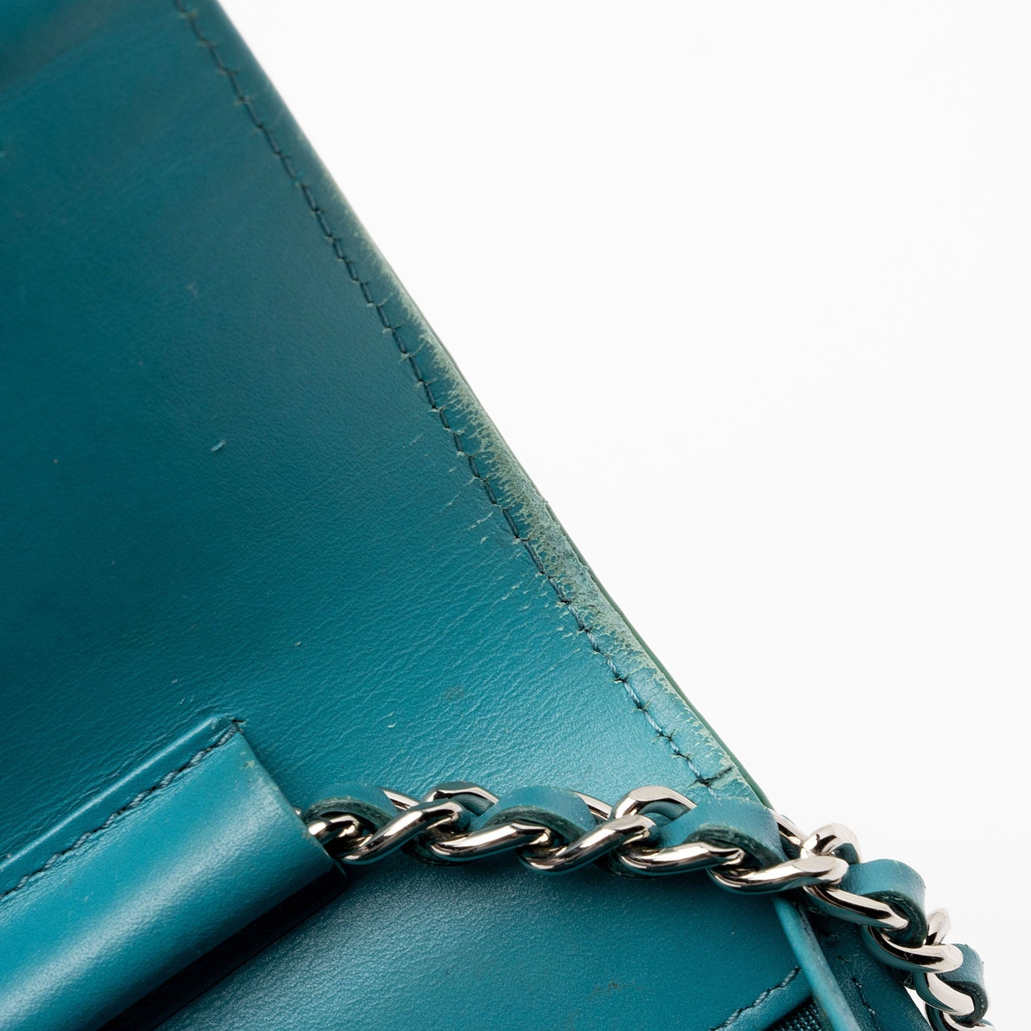 Chanel Patent Leather Boy Wallet on Chain (SHF-ZZnKzy)
