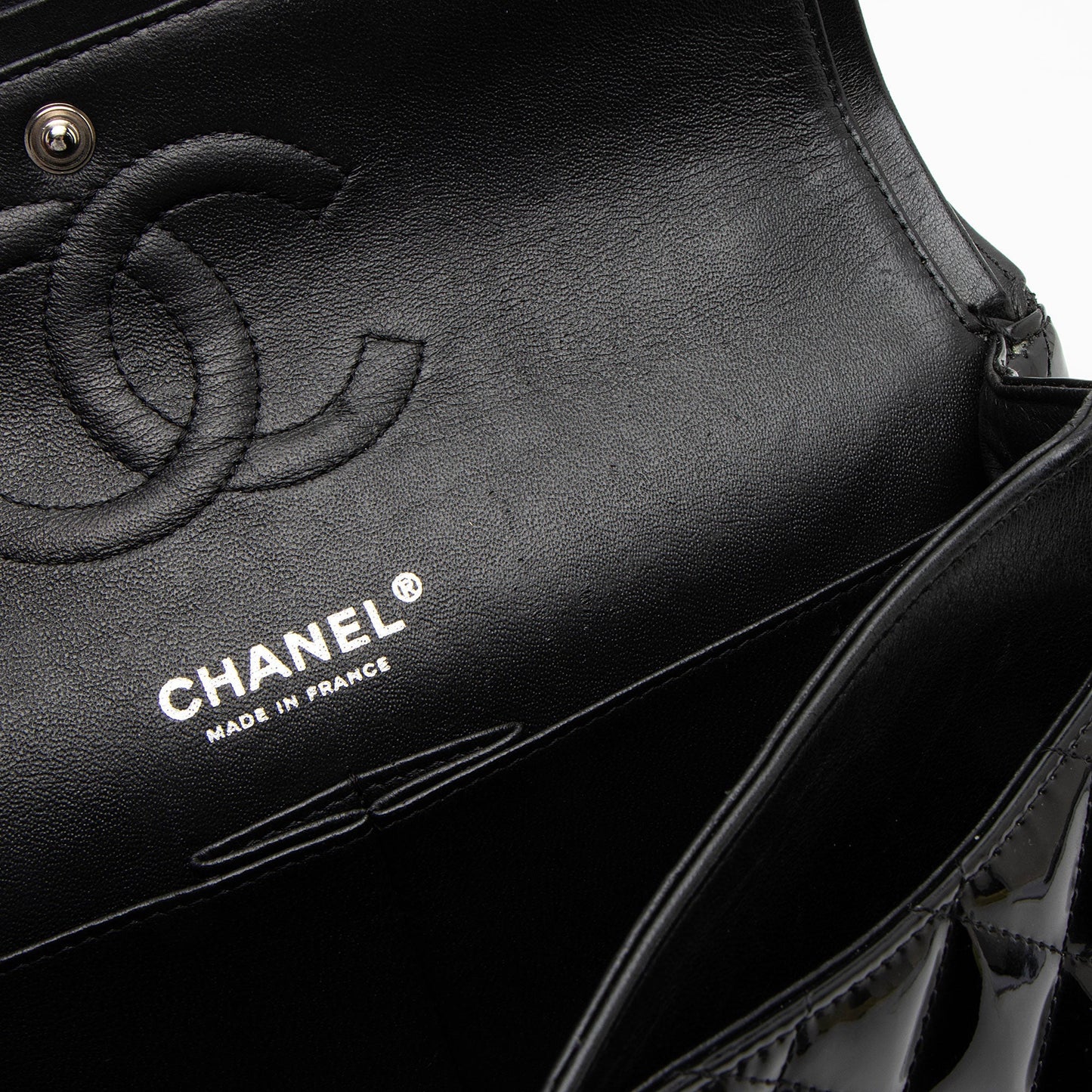 Chanel Patent Leather Classic Medium Double Flap Bag (SHF-XaMpG8)