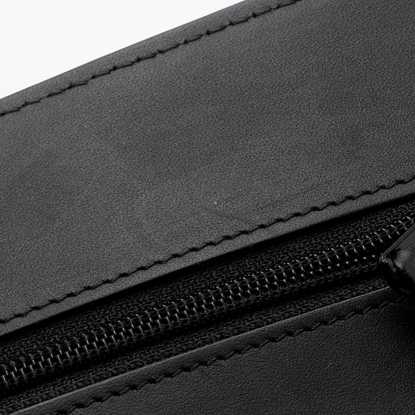 Chanel Patent Leather Classic Wallet on Chain (SHF-8fowjN)