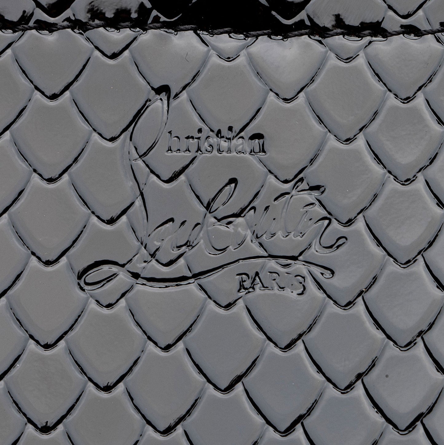 Christian Louboutin Snake Embossed Patent Leather Cabarock Large Tote (SHF-qLc4OG)