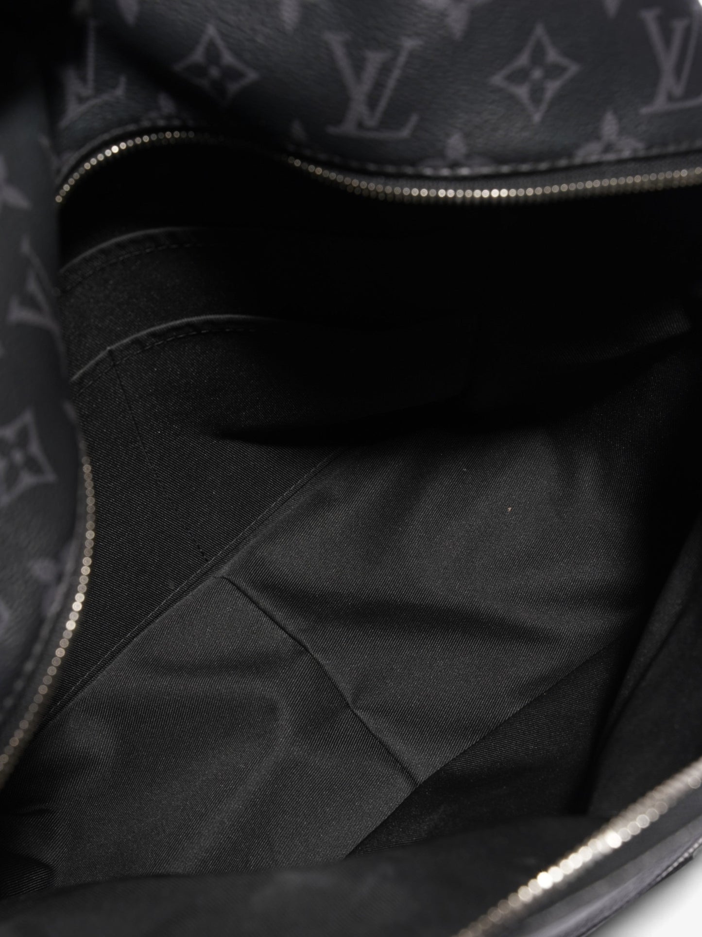 Louis Vuitton Discovery Black / Monogram Eclipse Canvas