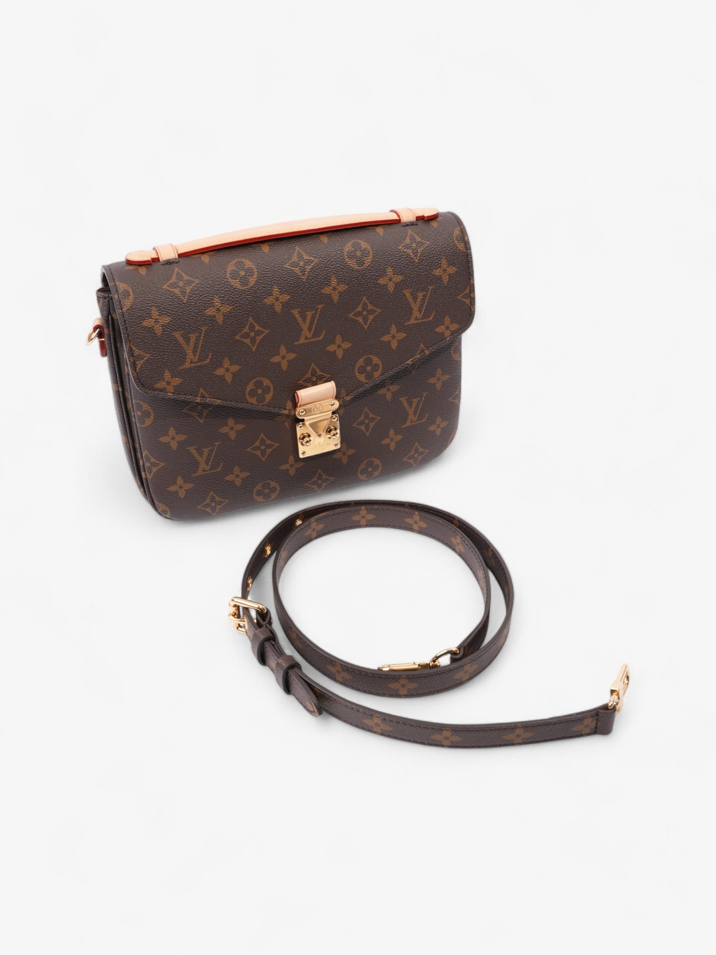Louis Vuitton Pochette Metis Monogram Coated Canvas MM
