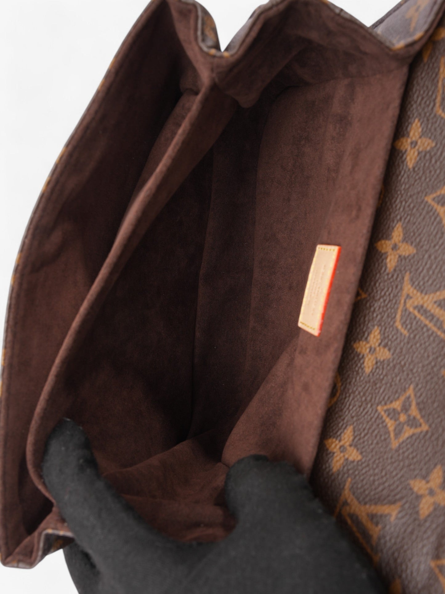 Louis Vuitton Pochette Metis Monogram Coated Canvas MM