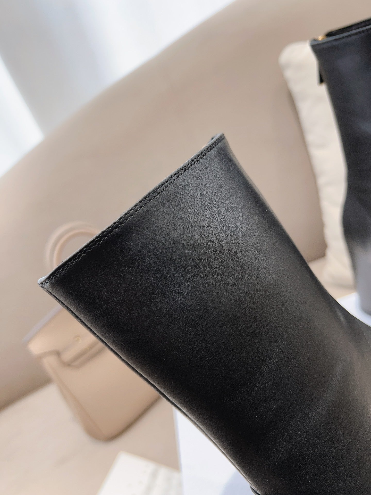 DD D RISE ANKLE BOOTS BLACK