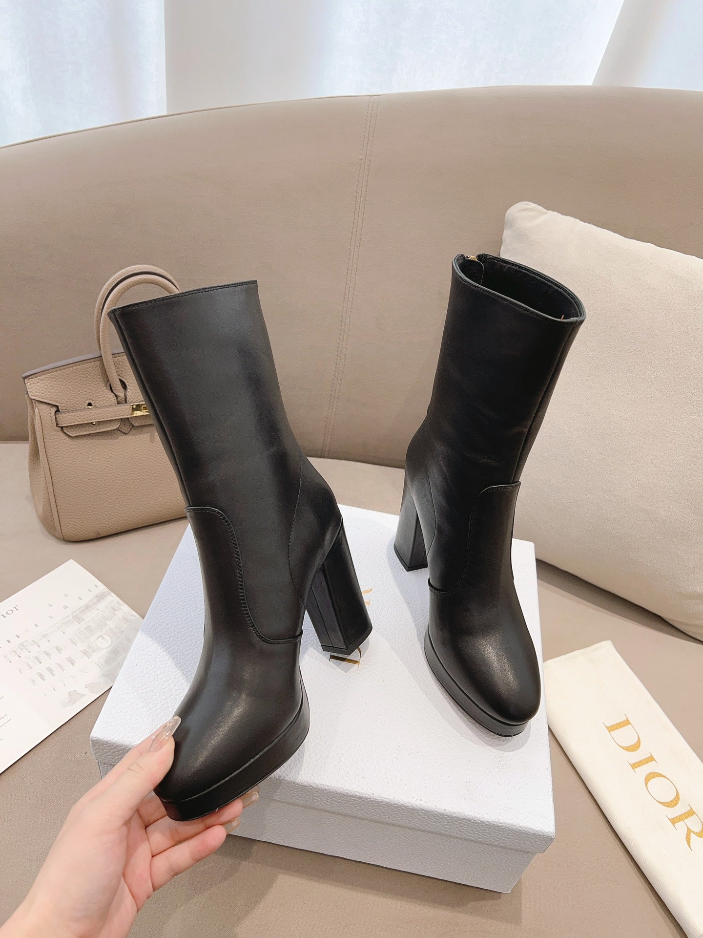 DD D RISE ANKLE BOOTS BLACK