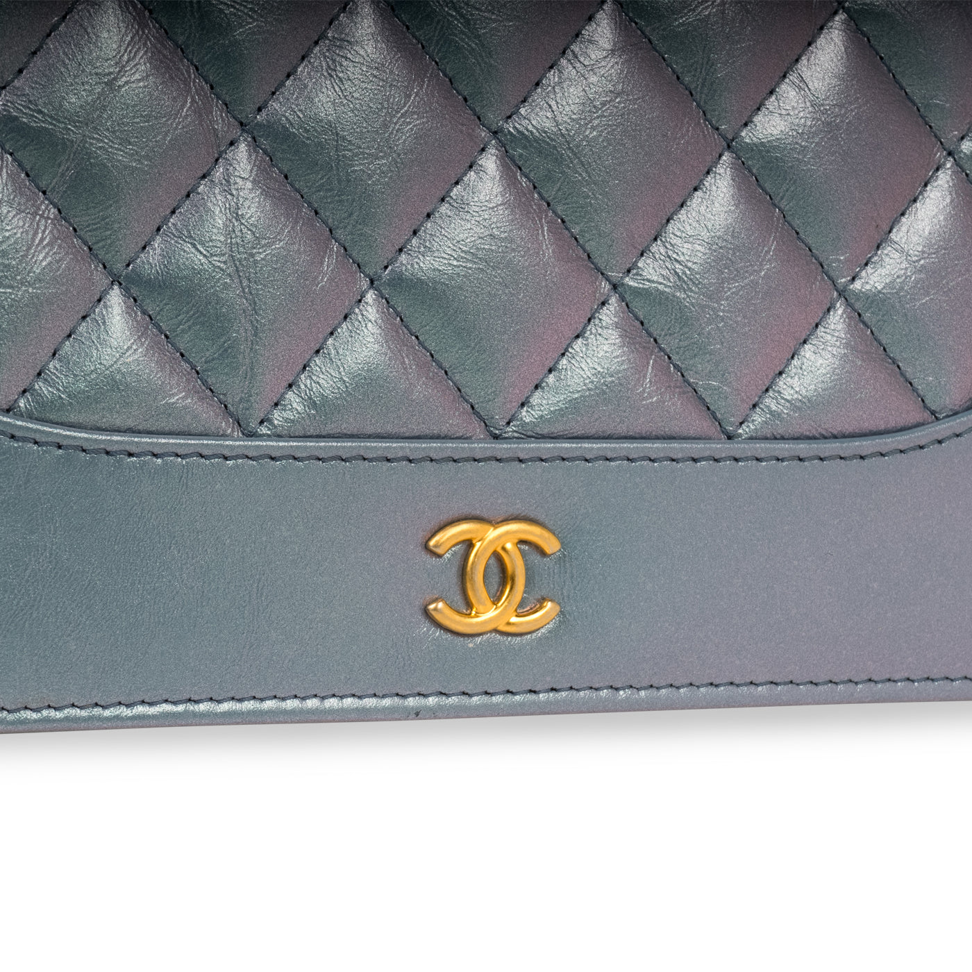 Chanel Wallet on Chain Iridescent