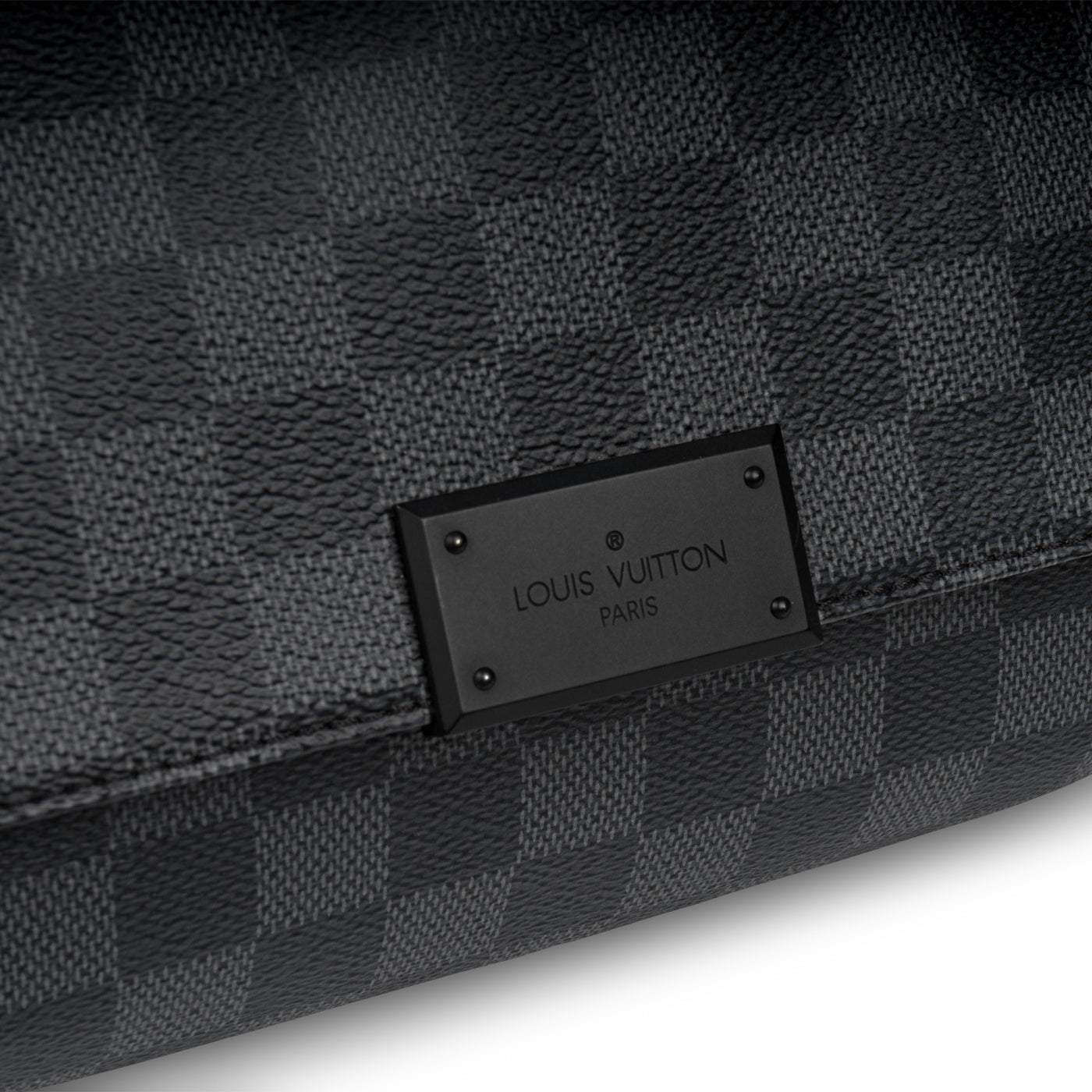 Louis Vuitton District PM