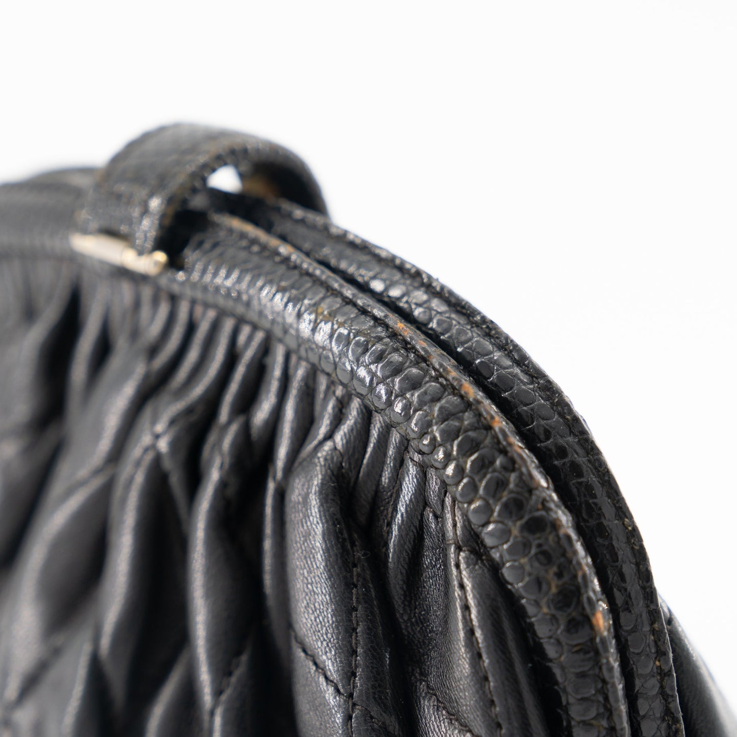 CHANEL vintage shoulder bag