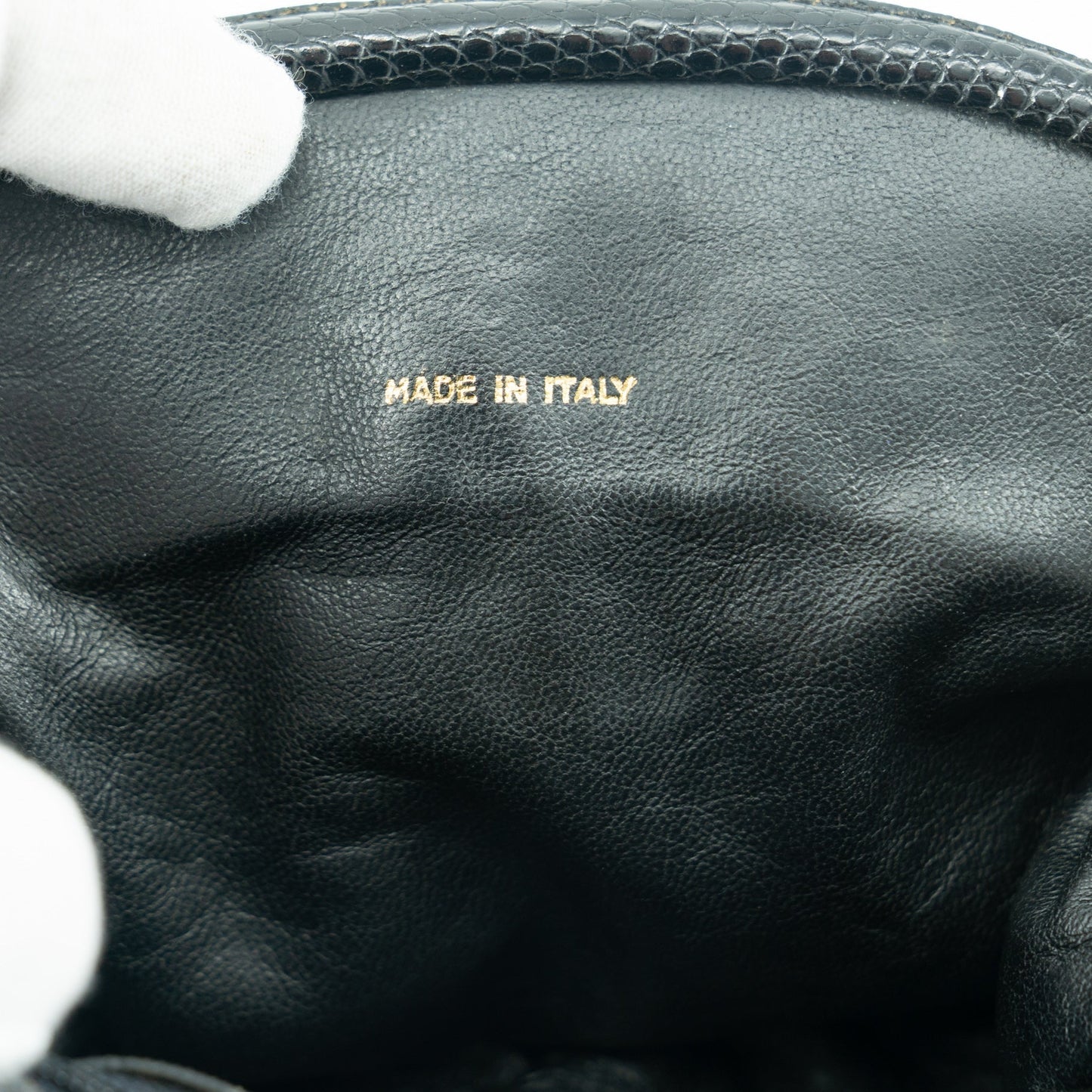 CHANEL vintage shoulder bag