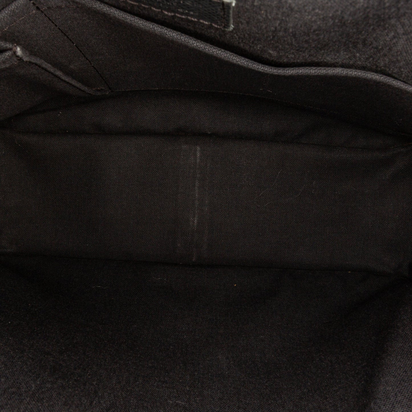 Louis Vuitton Andrei Black Taïga
