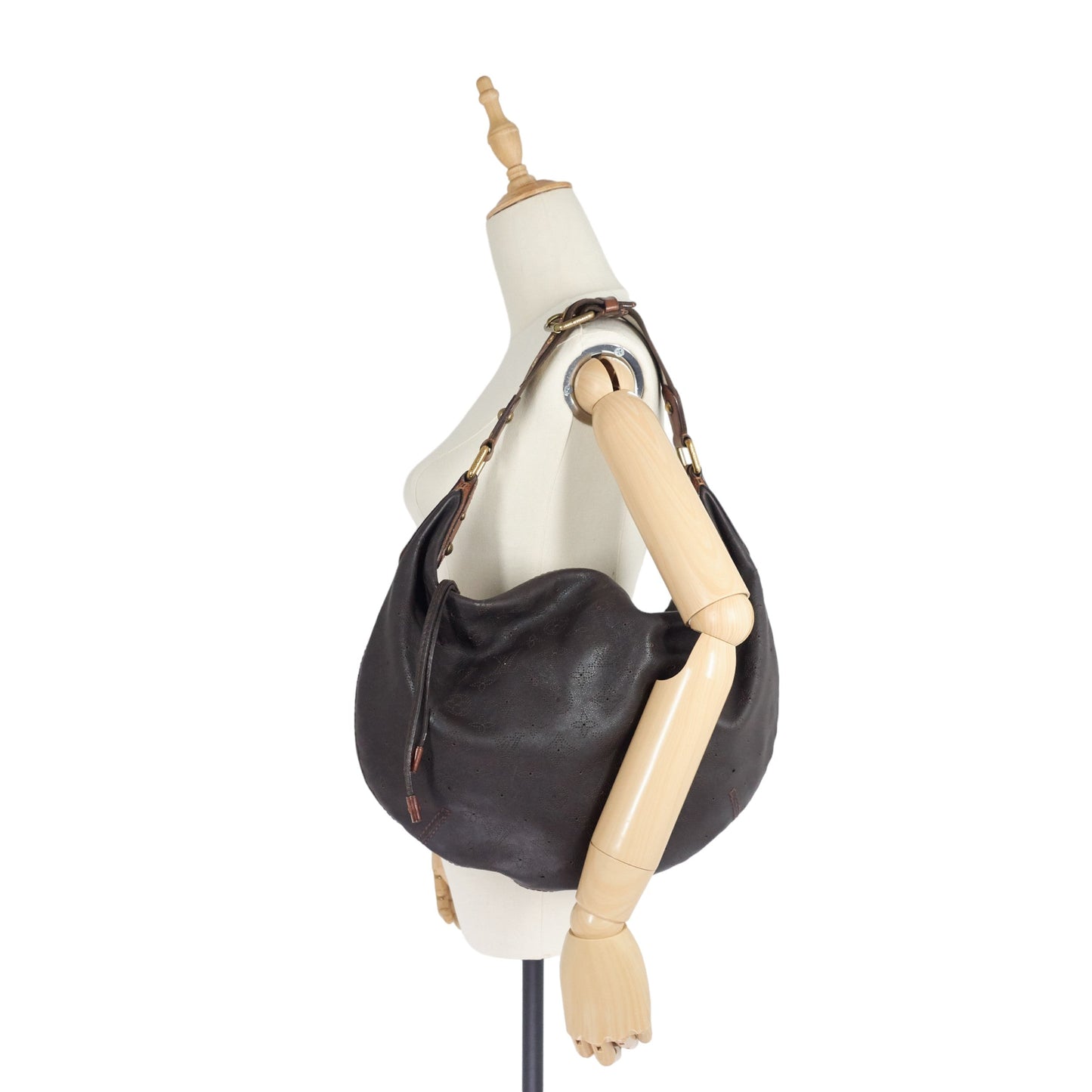 Louis Vuitto Onatah GM Mahina Leather Hobo Bag