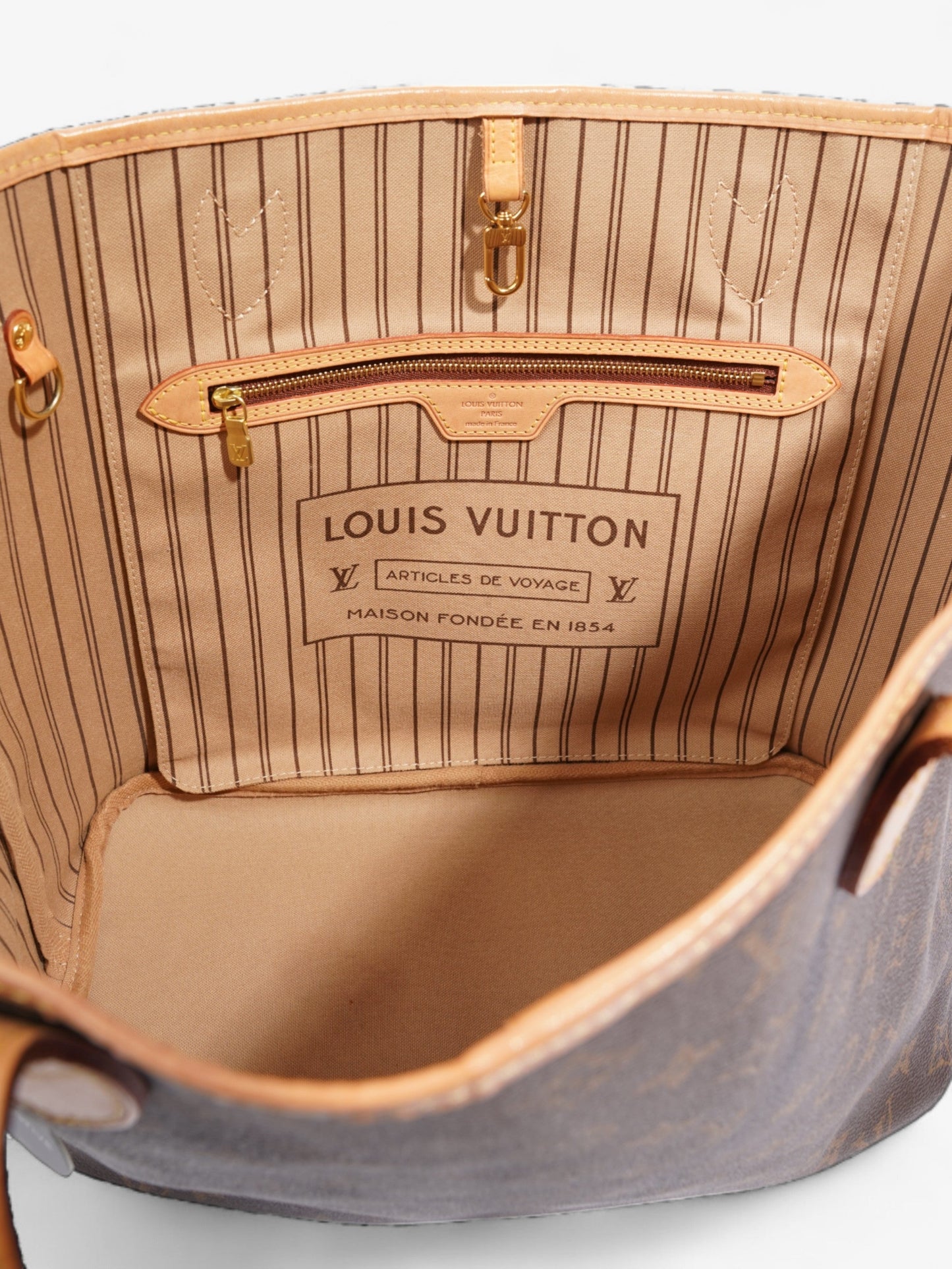 Louis Vuitton Neverfull Monogram Coated Canvas MM