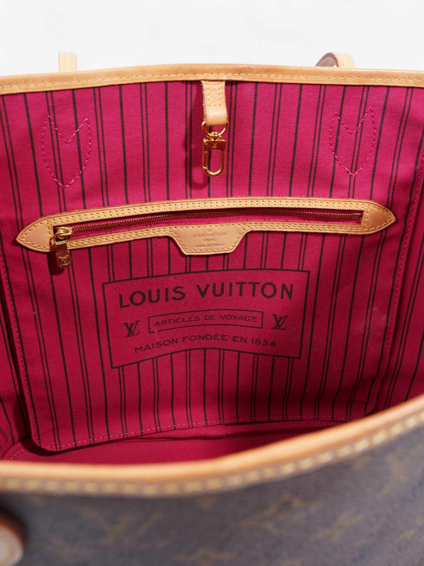 Louis Vuitton Neverfull Monogram Coated Canvas MM