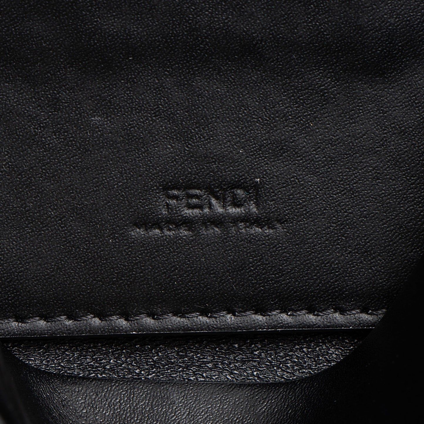Fendi Patent Leather Liberty Sfumato Phone Baguette (SHF-ObqCTt)