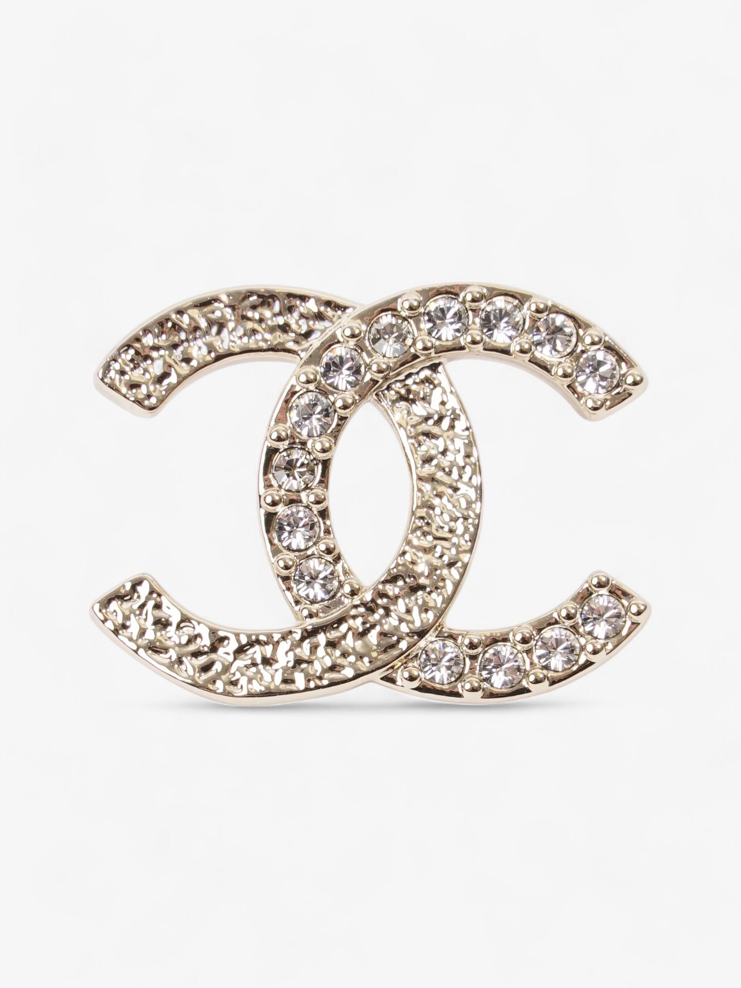Chanel CC Logo Studs Light Gold / White Base Metal