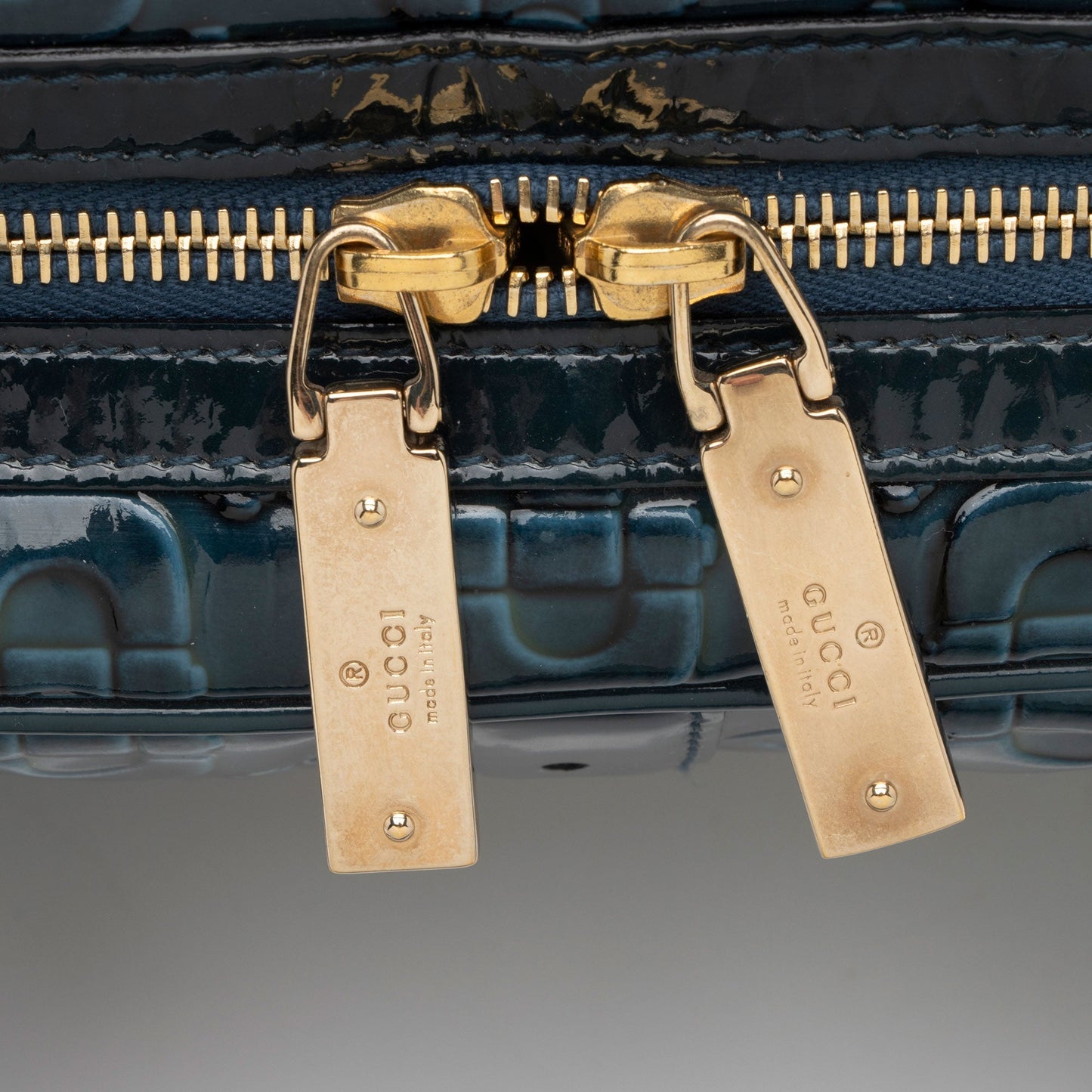 Gucci Embossed Horsebit Patent Leather Satchel (SHF-YEYjof)