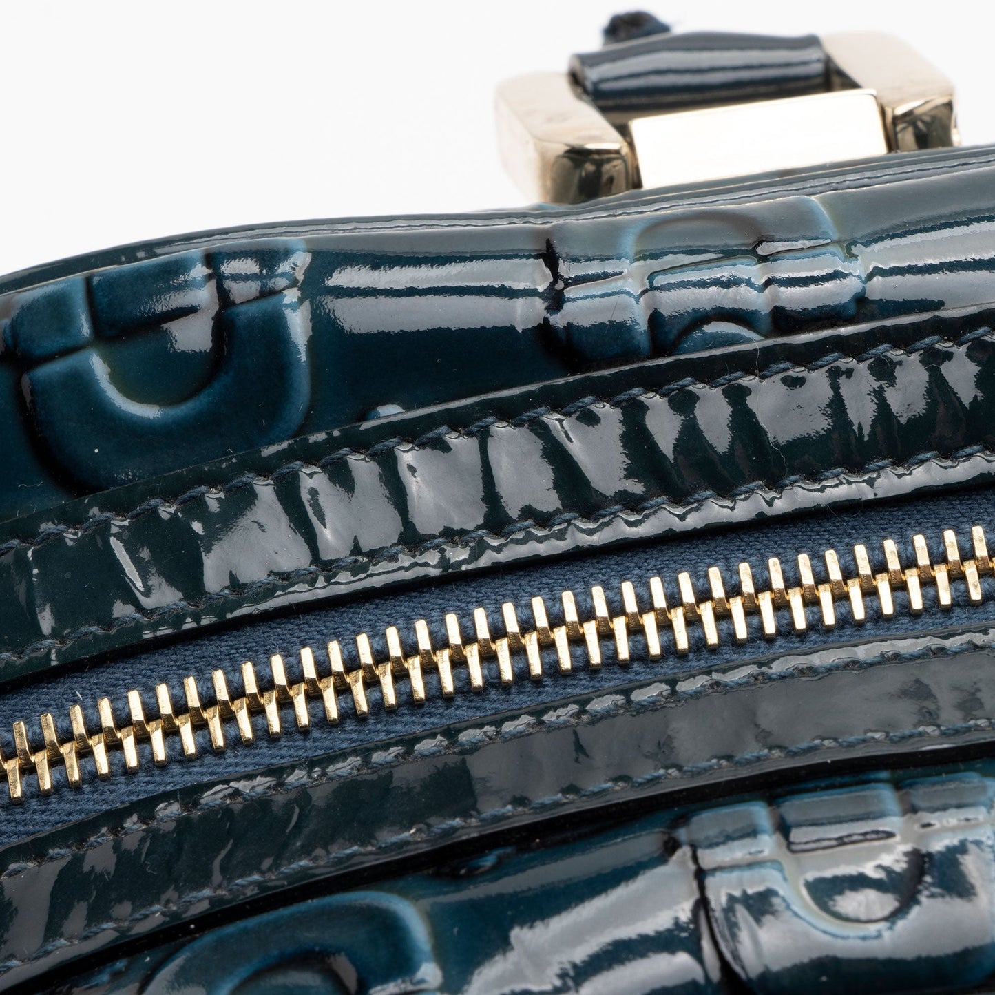 Gucci Embossed Horsebit Patent Leather Satchel (SHF-YEYjof)