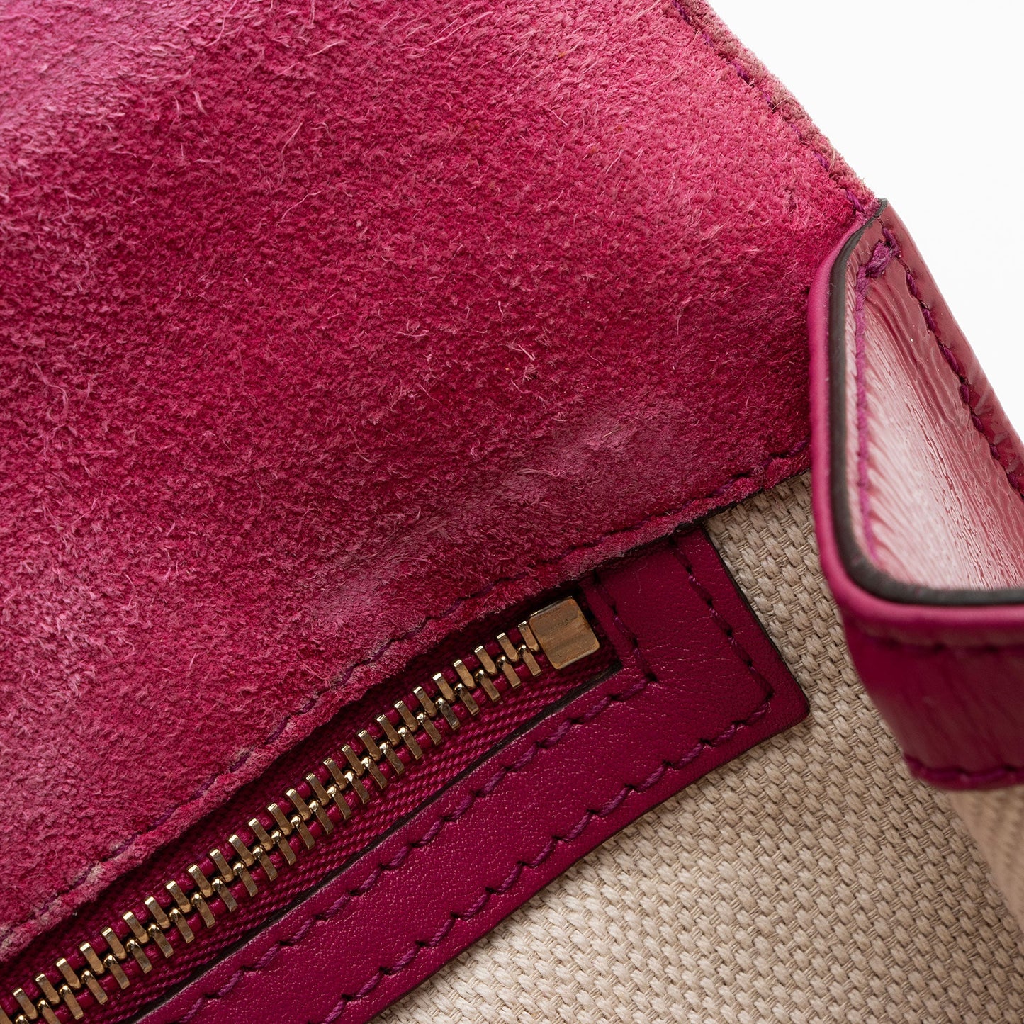 Gucci Patent Leather Soho Clutch (SHF-Lou69h)
