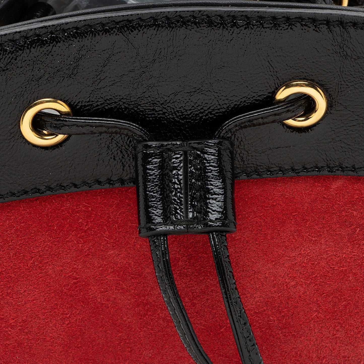 Gucci Suede Patent Leather Ophidia Small Bucket Bag (SHF-Ig61ee)
