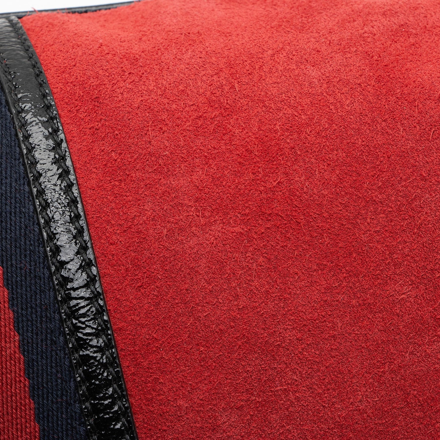 Gucci Suede Patent Leather Ophidia Small Bucket Bag (SHF-Ig61ee)