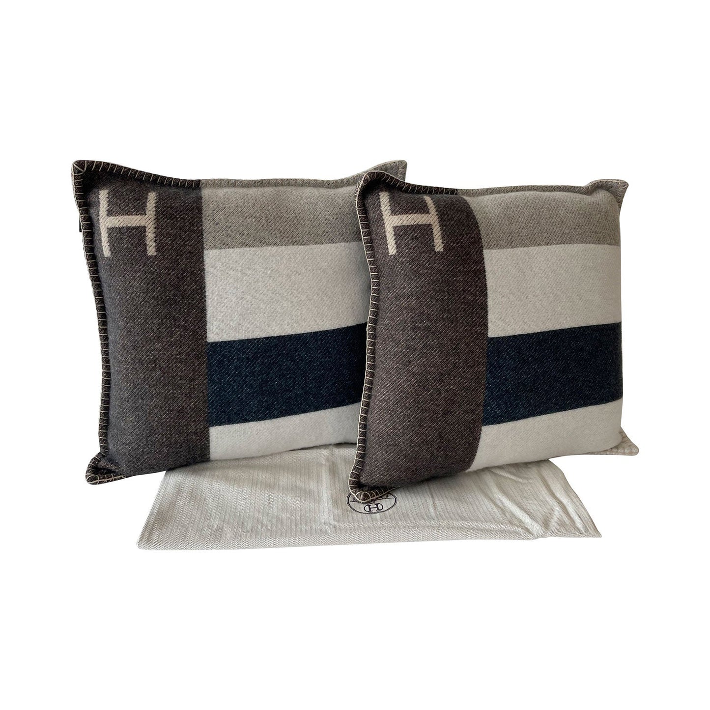 HermÃƒÆ’Ã‚Â¨s H Casaque Pair Throw Pillow