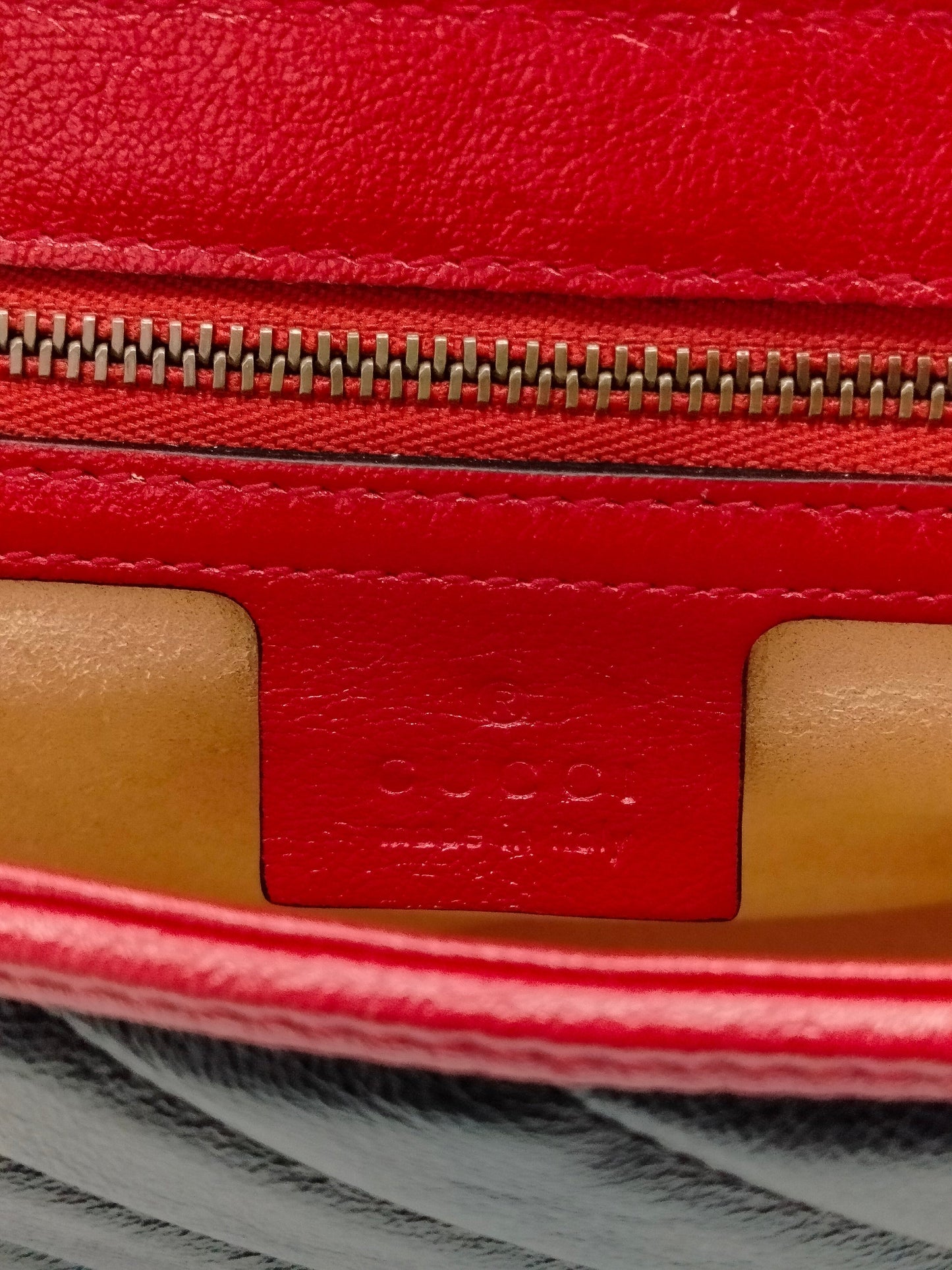 Gucci Marmont Shoulder Bag - '20s