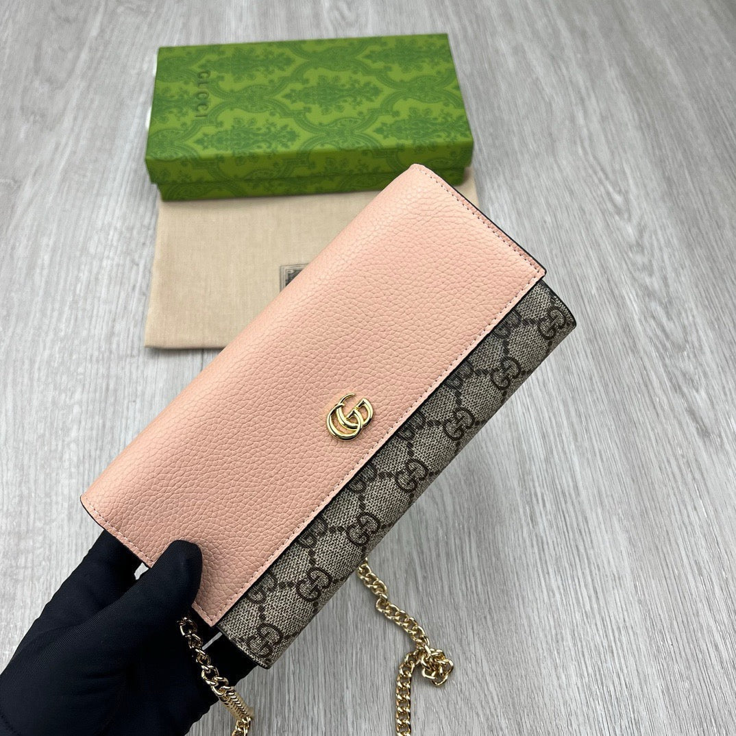 GC651 GG Marmont Chain Wallet / 7.5â€™â€™W x 4â€H