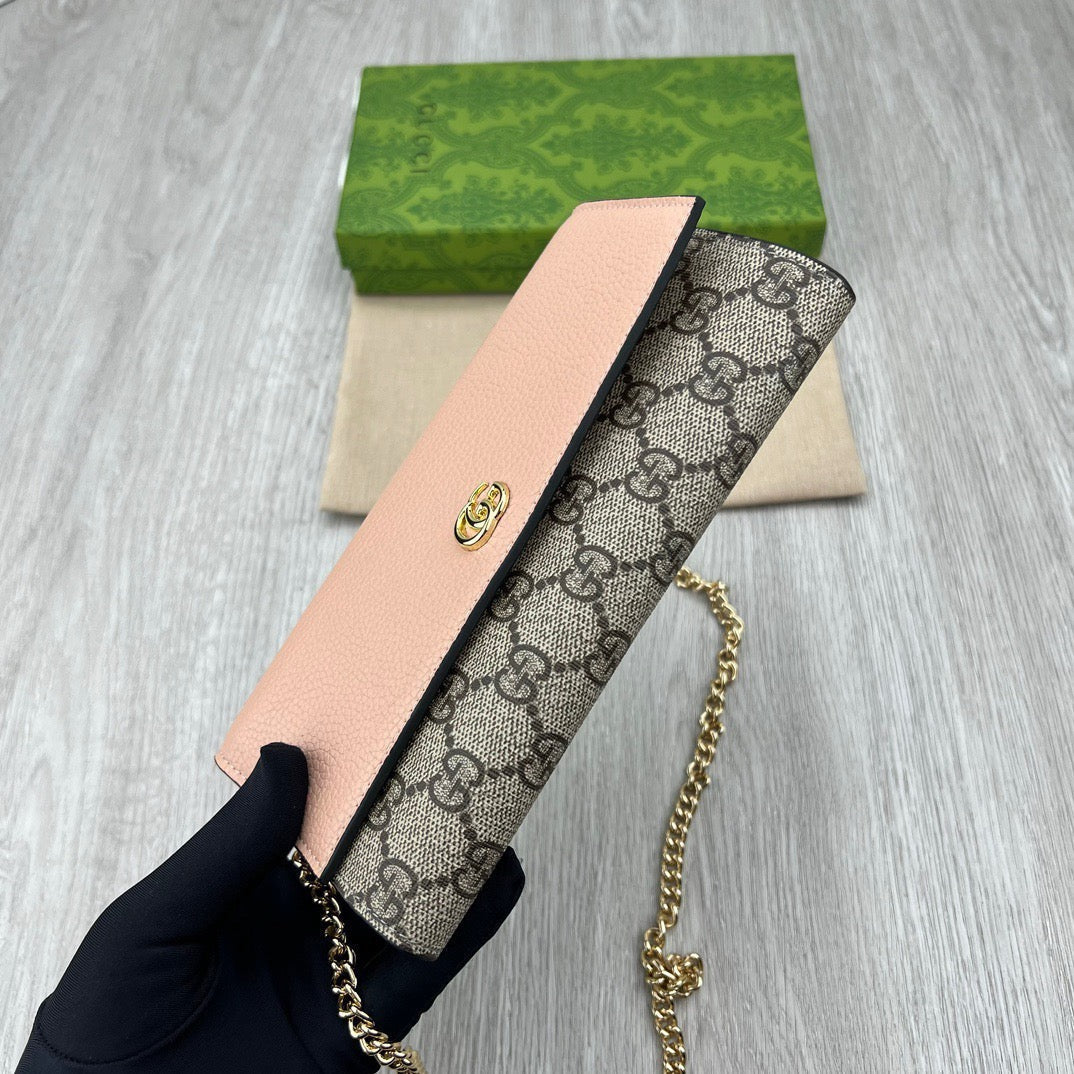 GC651 GG Marmont Chain Wallet / 7.5â€™â€™W x 4â€H