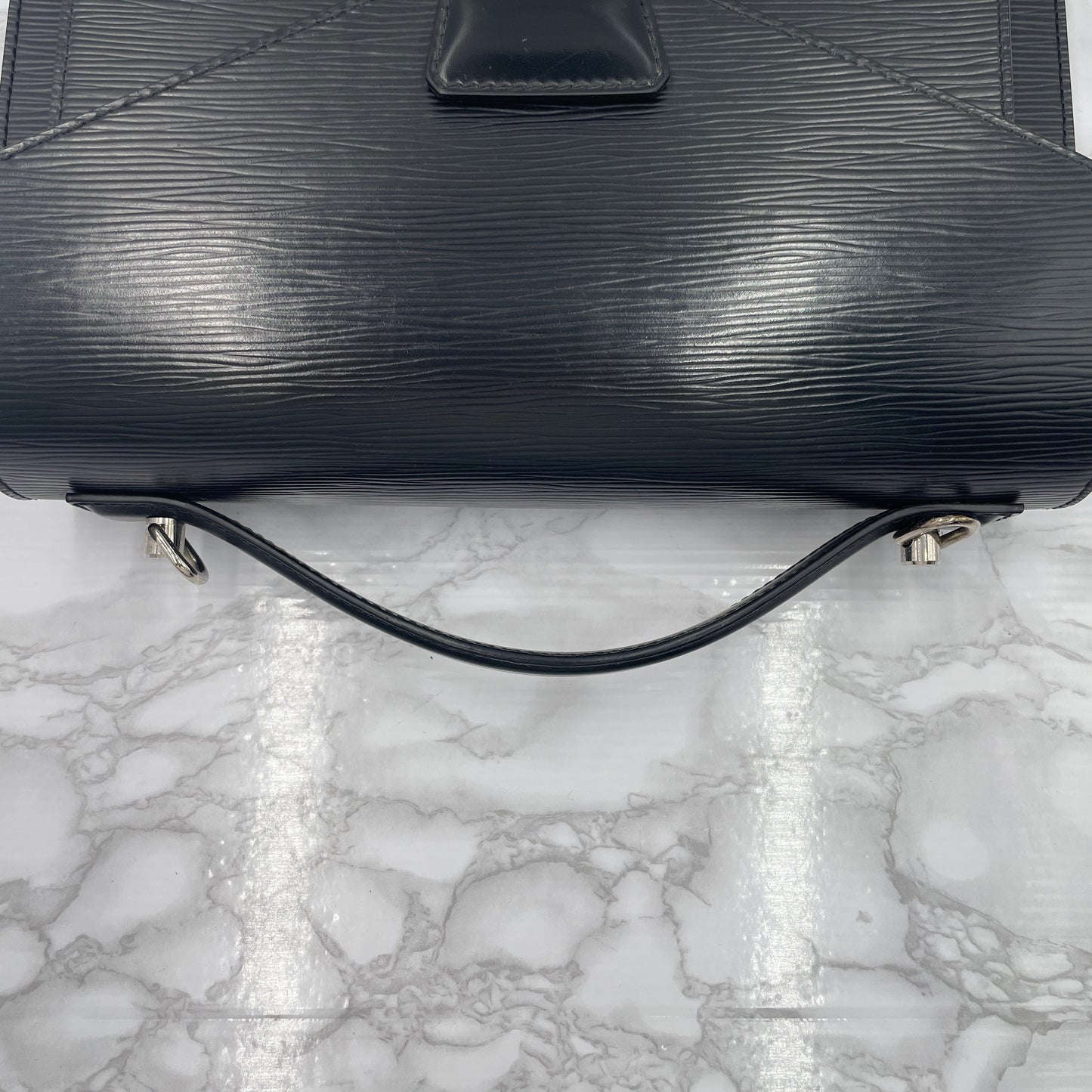 LOUIS VUITTON Epi Monceau