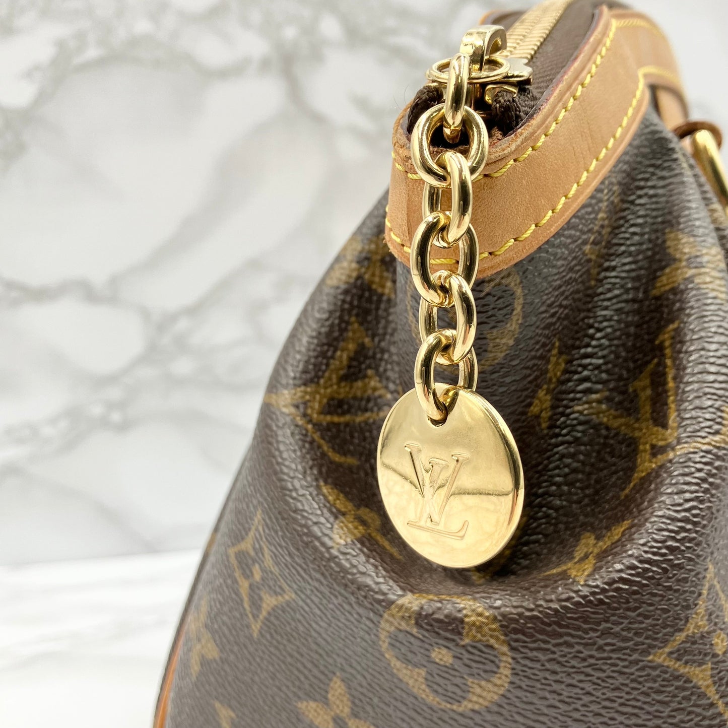 LOUIS VUITTON monogram Tivoli