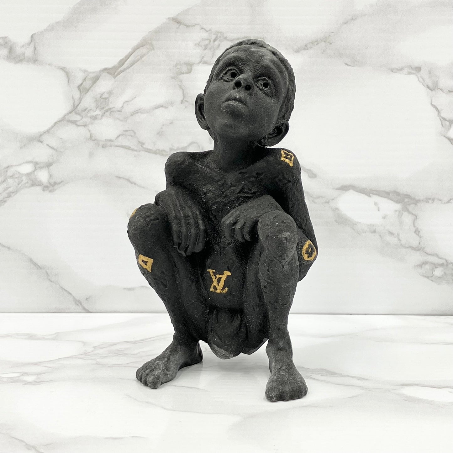 LOUIS VUITTON BEEJOIR Bronze statue, limited to 500 pieces worldwide