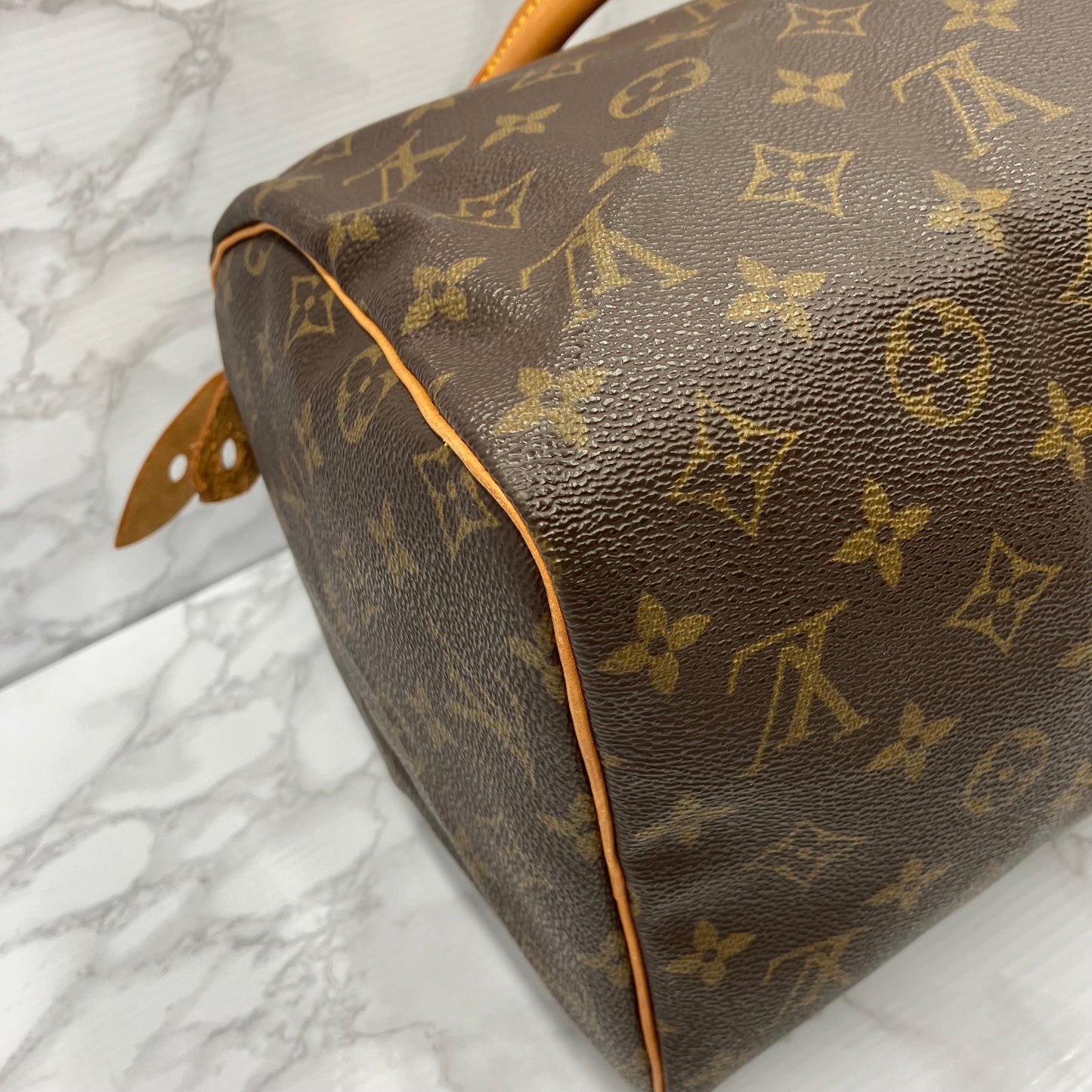 LOUIS VUITTON Monogram Speedy 30