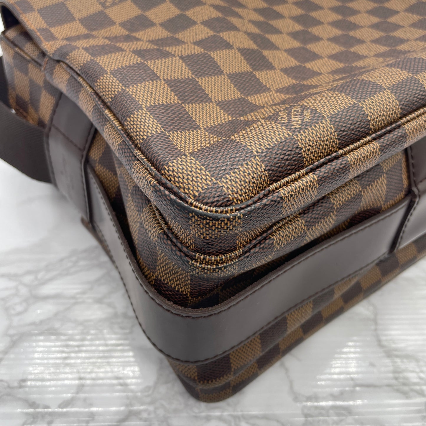 LOUIS VUITTON Damier Naviglio