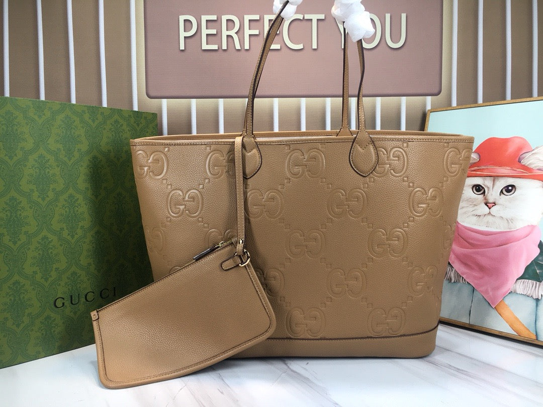 GC624 GG MatelassÃ© Medium Tote / 15.7x13x7.4inch