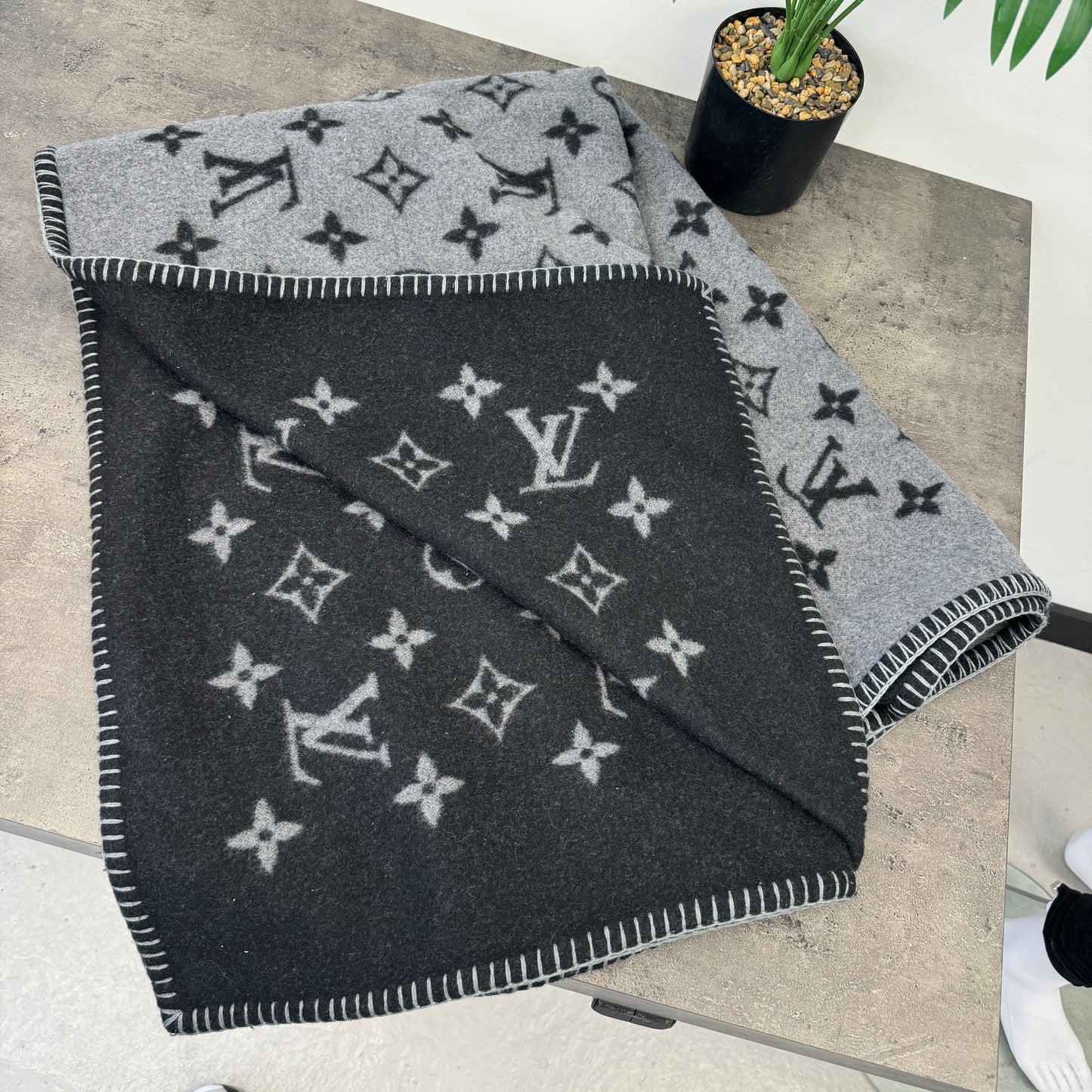 Monogram Blanket Black