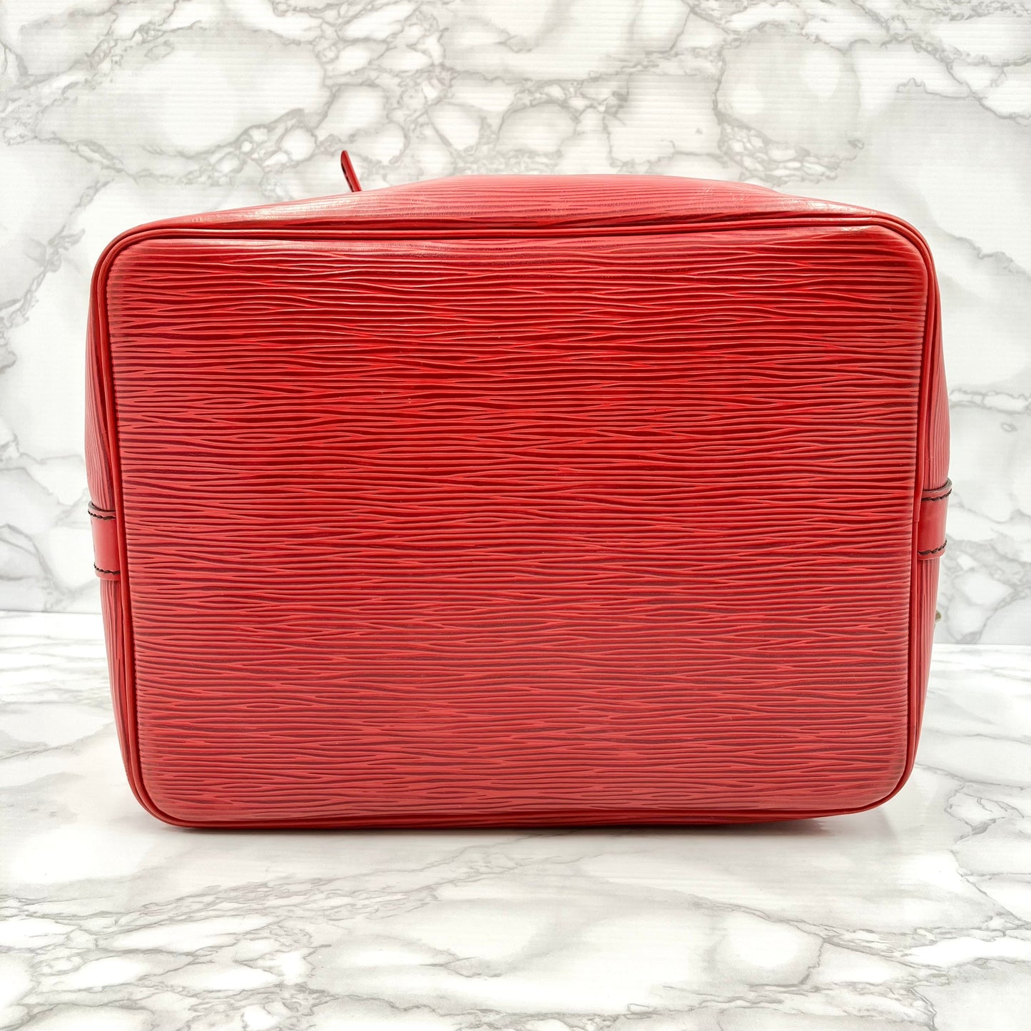 LOUIS VUITTON Epi petit noÃ©