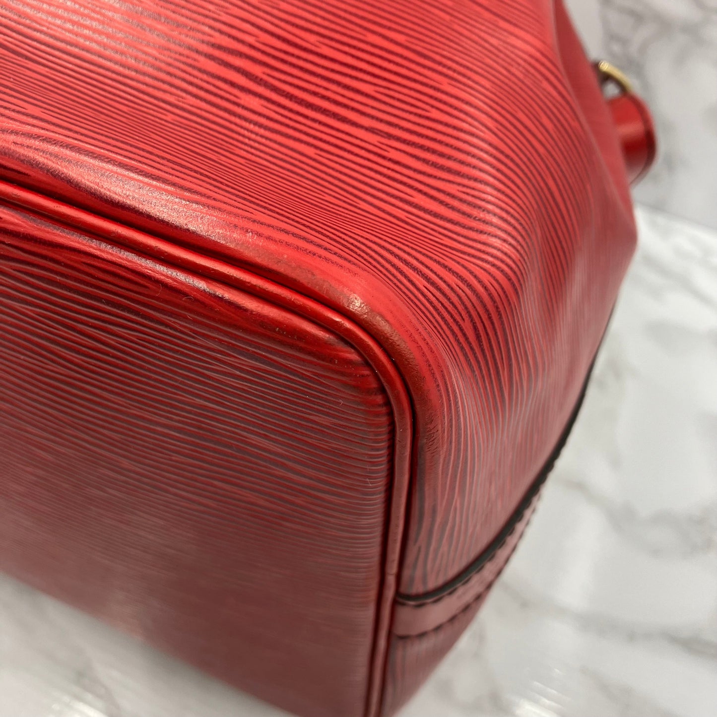 LOUIS VUITTON Epi petit noÃ©