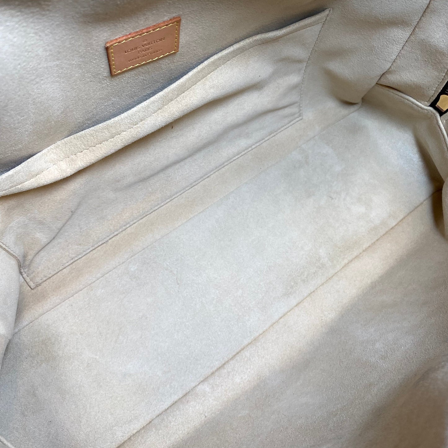 LOUIS VUITTON Manhattan GM Monogram