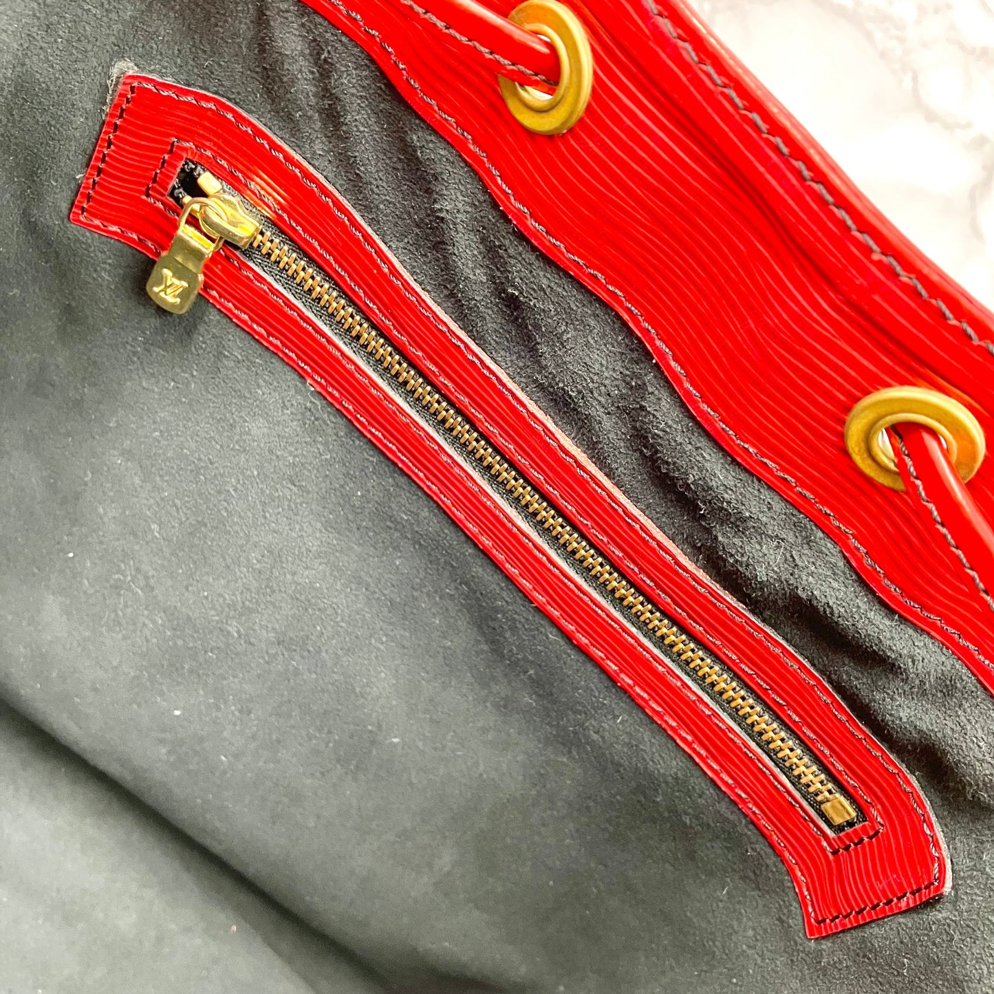 LOUIS VUITTON Epi petit noÃ©