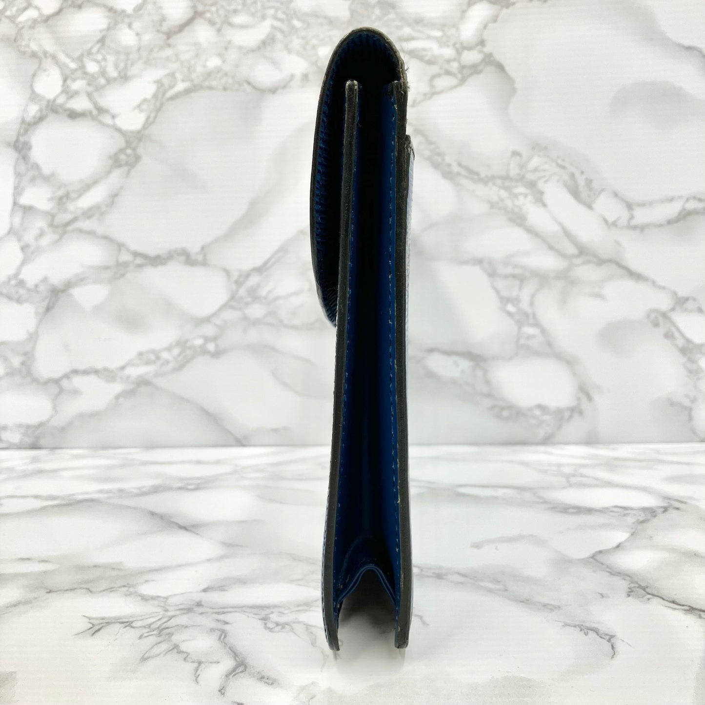 LOUIS VUITTON Epi clutch bag