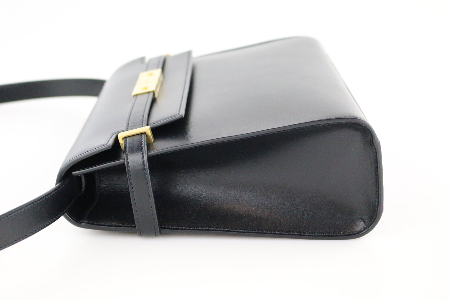 Black Manhattan Shoulder Bag