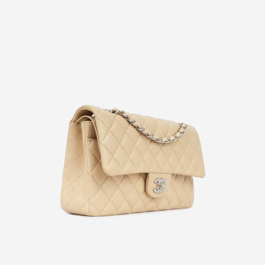 Chanel Classic Flap Bag - Medium