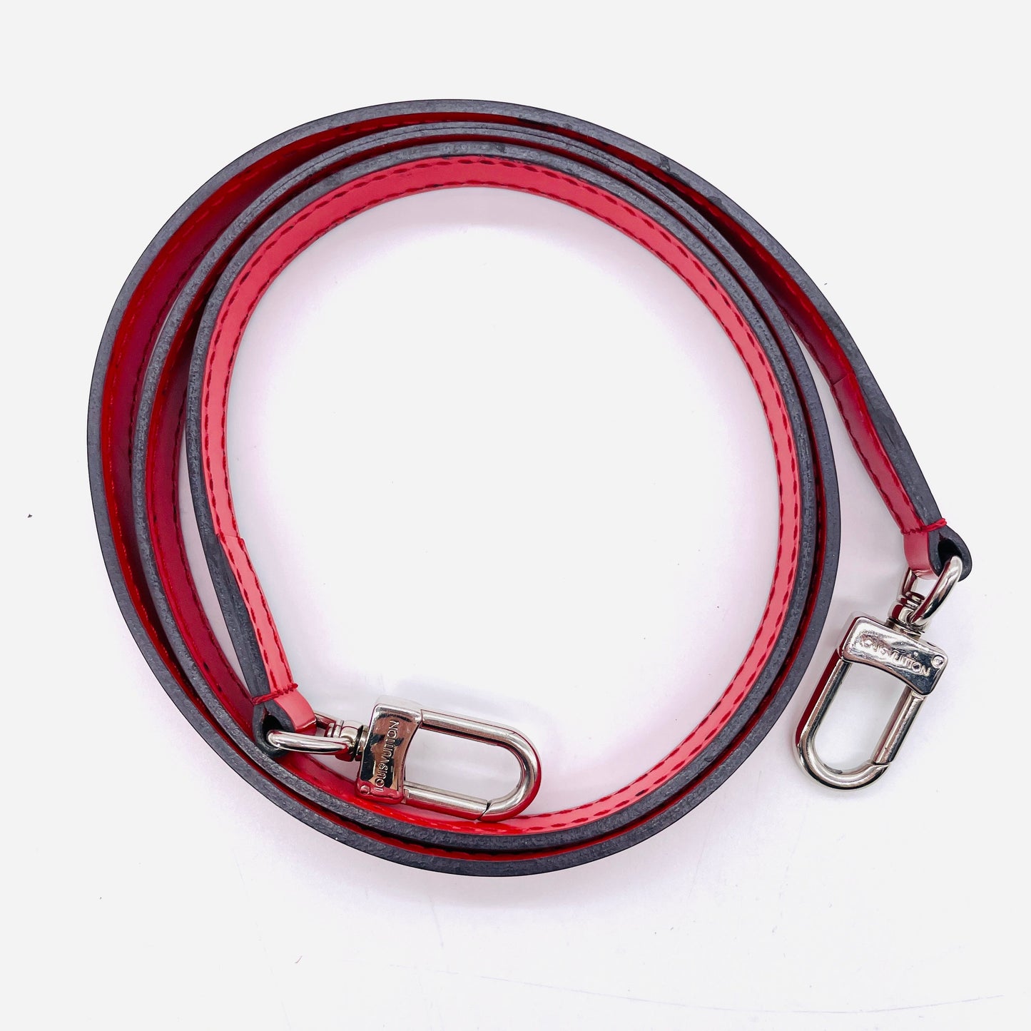 LOUIS VUITTON Epi Cluny BB