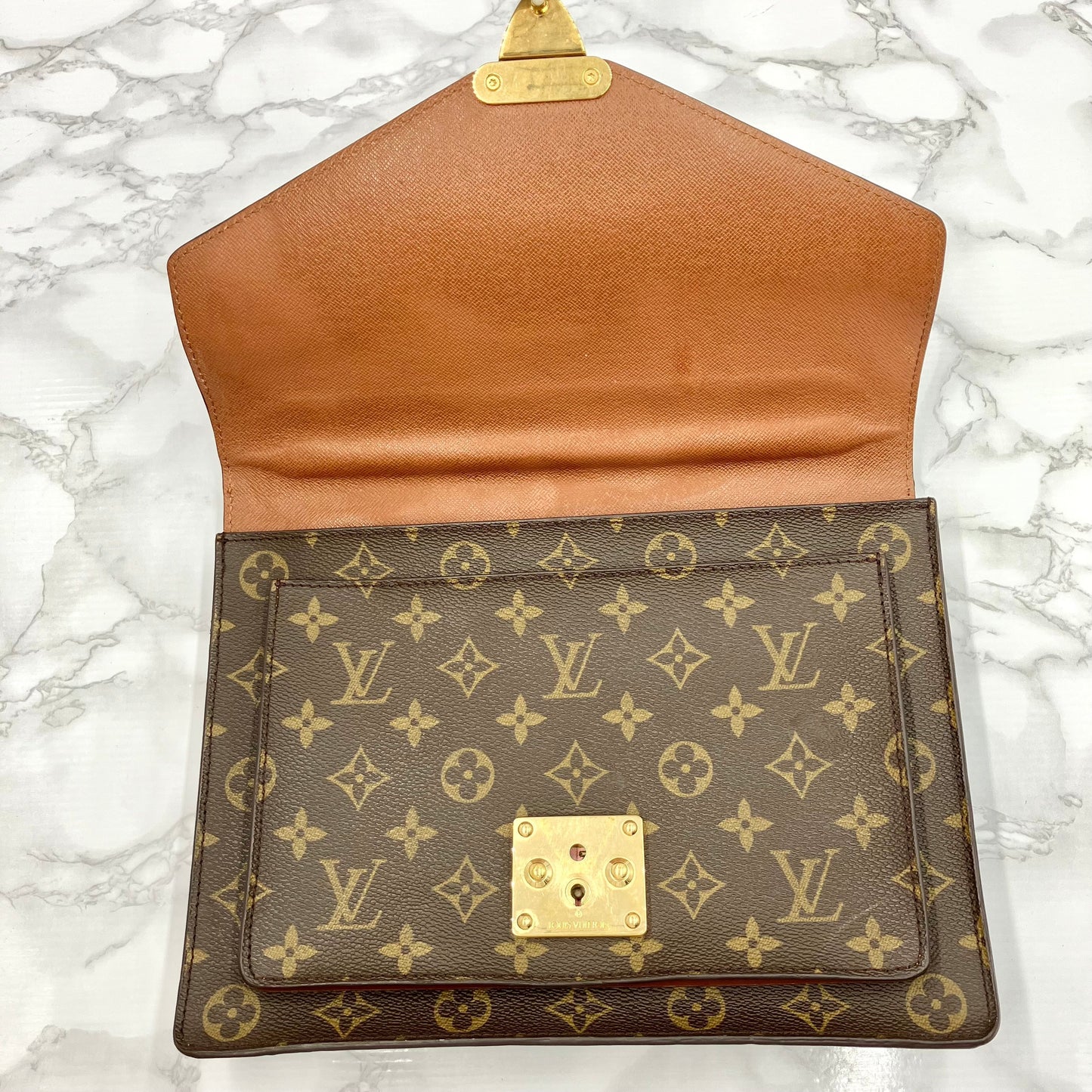 LOUIS VUITTON Monogram monceau