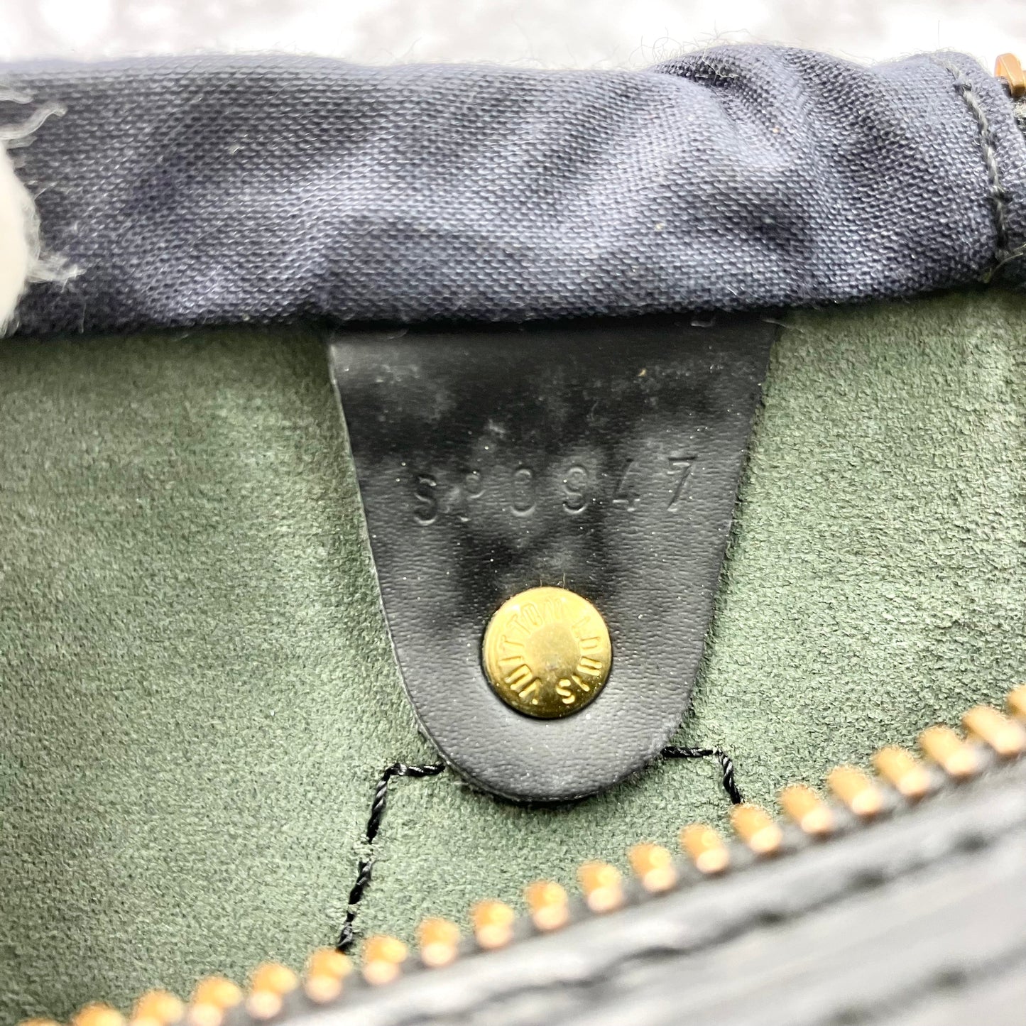 LOUIS VUITTON Epi Speedy 35