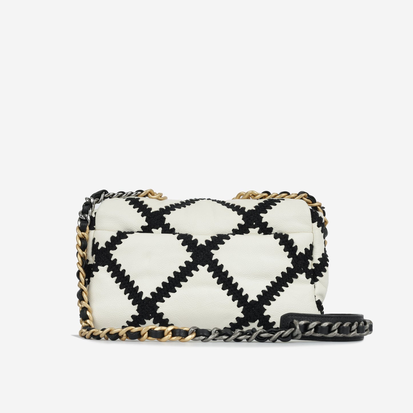 Chanel Chanel 19 - Small