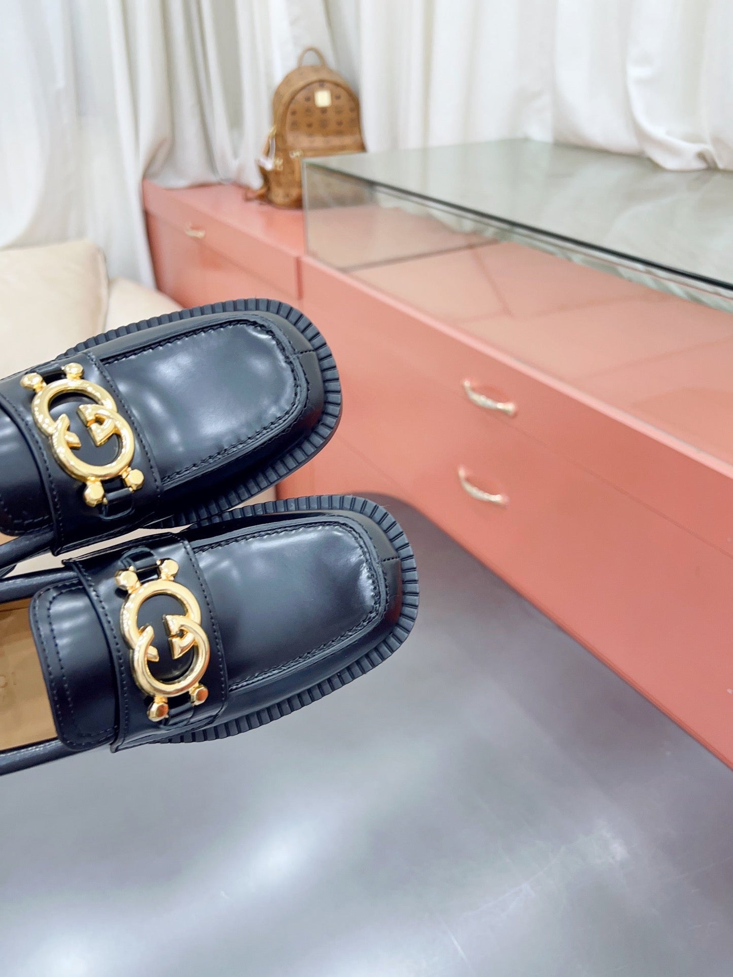 SE972 Women's loafer with InterlockingÂ GG / Size5-9