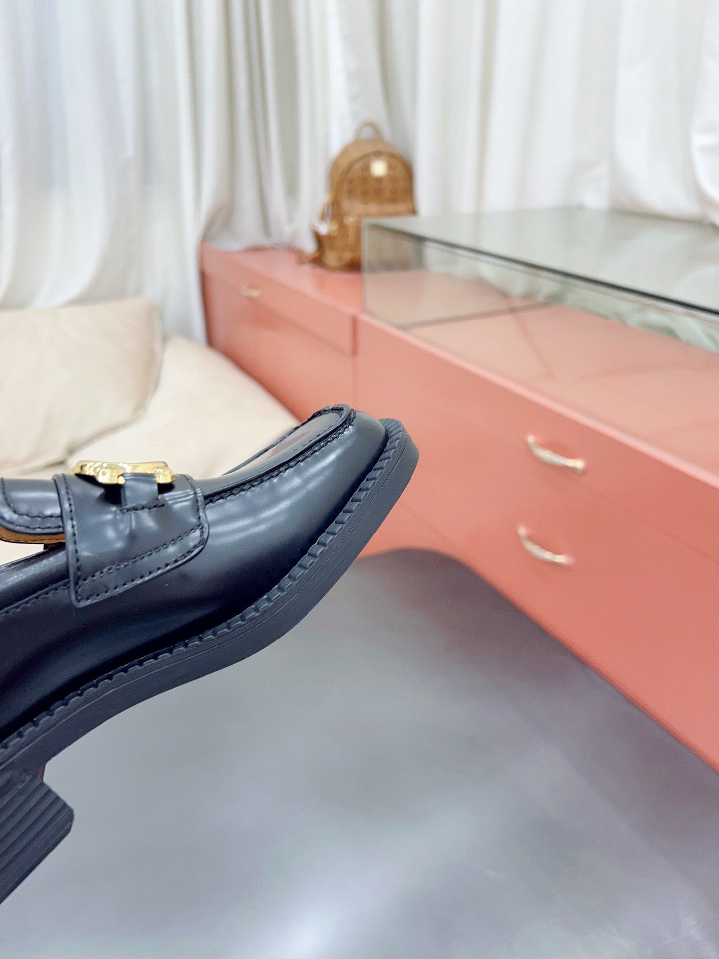 SE972 Women's loafer with InterlockingÂ GG / Size5-9