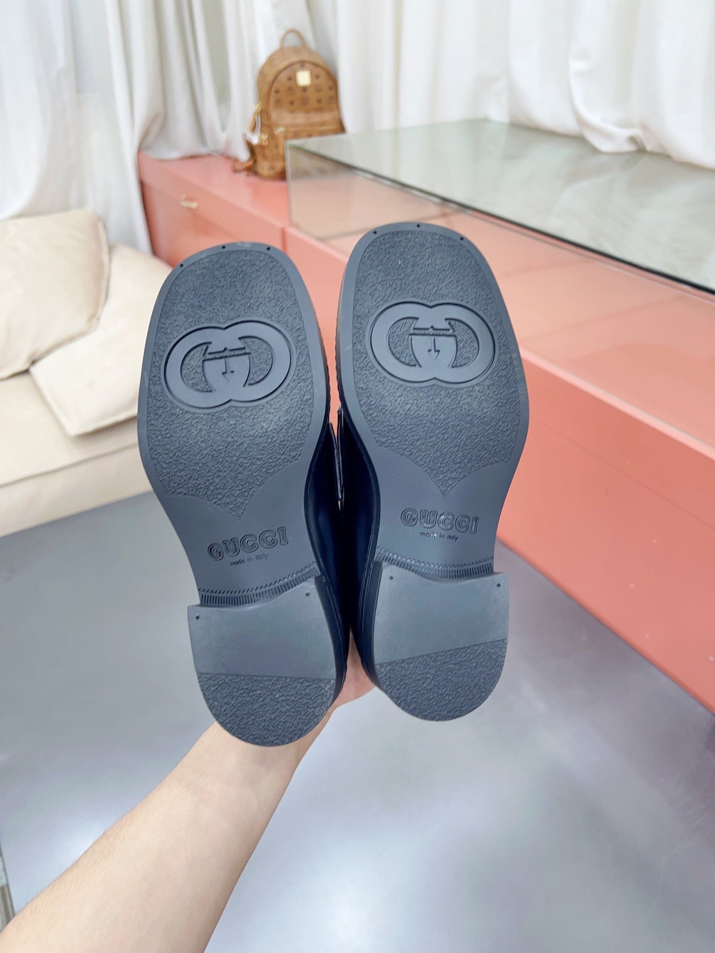 SE972 Women's loafer with InterlockingÂ GG / Size5-9